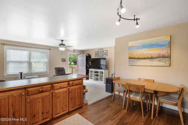 146 Chicken Neck Road, Teachey, NC 28464