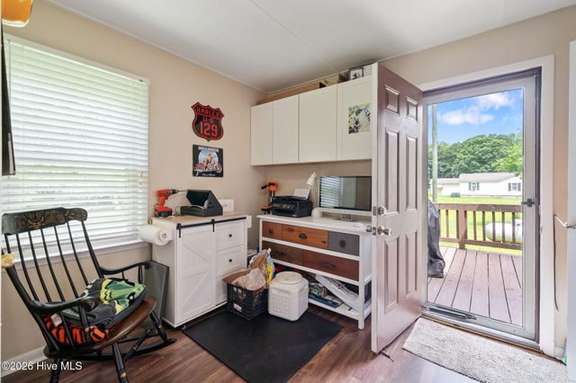 146 Chicken Neck Road, Teachey, NC 28464