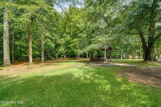 146 Chicken Neck Road, Teachey, NC 28464