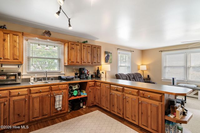 146 Chicken Neck Road, Teachey, NC 28464