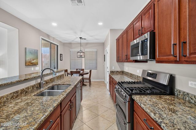 3426 W Copper Spirit Drive, Marana, AZ 85658