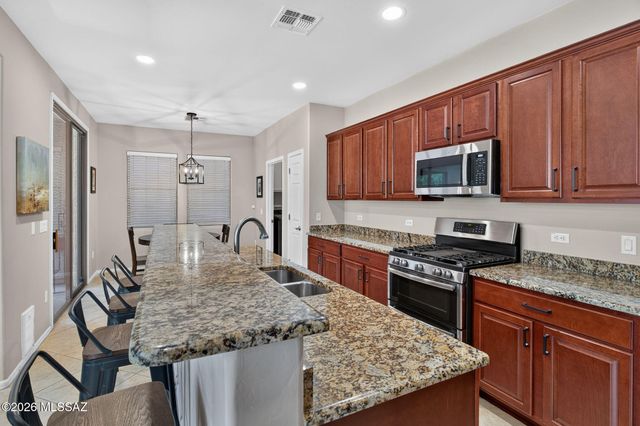 3426 W Copper Spirit Drive, Marana, AZ 85658