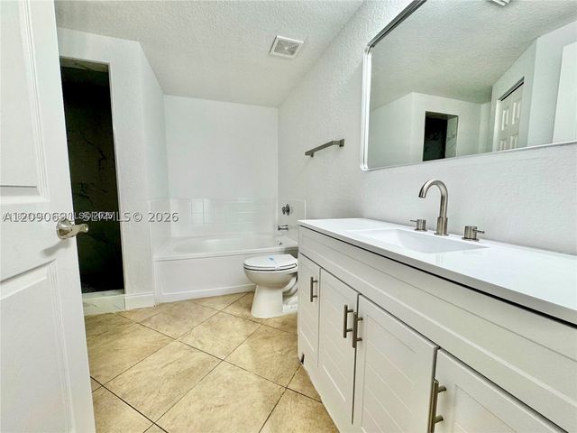 507 Belmont Ln 507, North Lauderdale, FL 33068