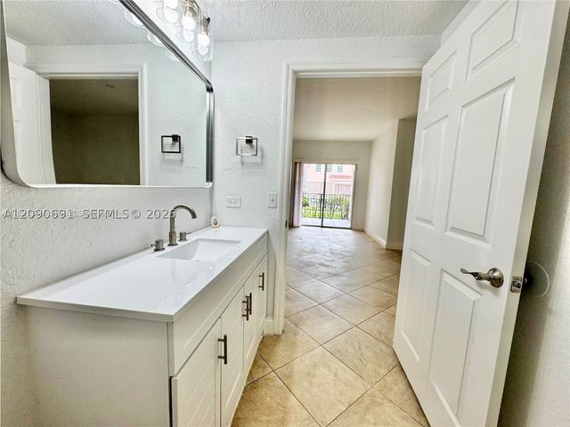 507 Belmont Ln 507, North Lauderdale, FL 33068
