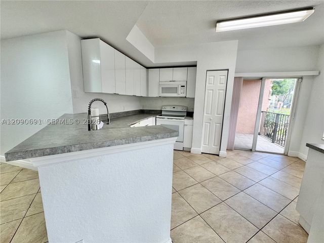 507 Belmont Ln 507, North Lauderdale, FL 33068