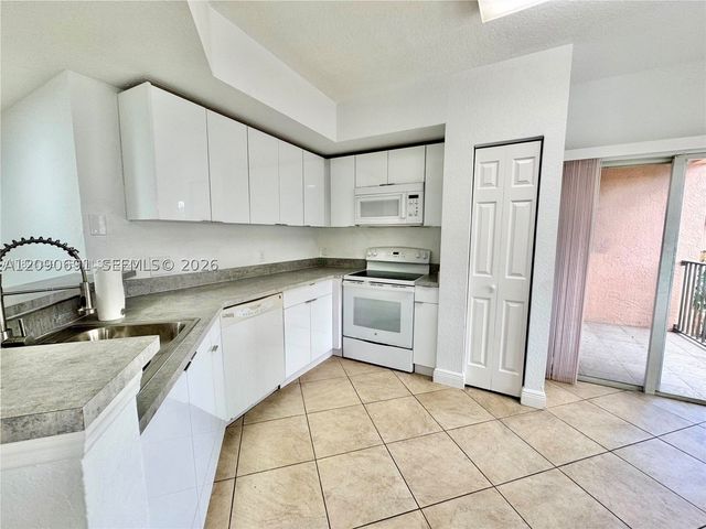 507 Belmont Ln 507, North Lauderdale, FL 33068