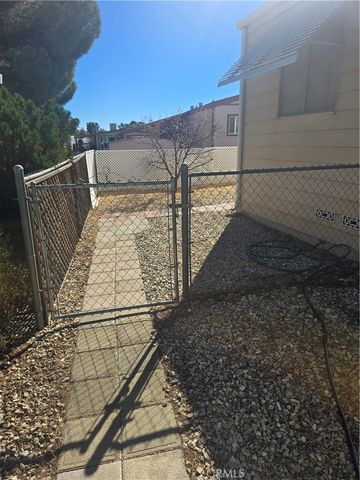 13393 Mariposa Road 220, Victorville, CA 92395