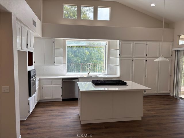 28999 Clear Spring, Highland, CA 92346