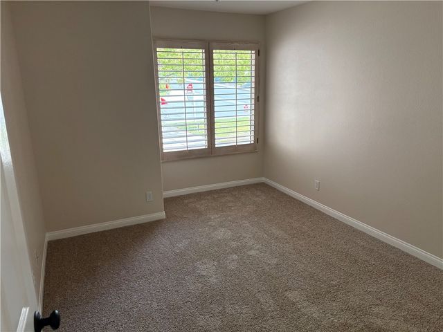 28999 Clear Spring, Highland, CA 92346