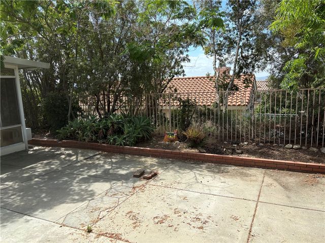 28999 Clear Spring, Highland, CA 92346