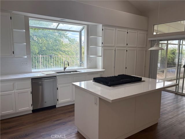 28999 Clear Spring, Highland, CA 92346