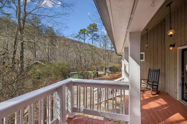 1558 Powder Springs Circle, Flintstone, GA 30725
