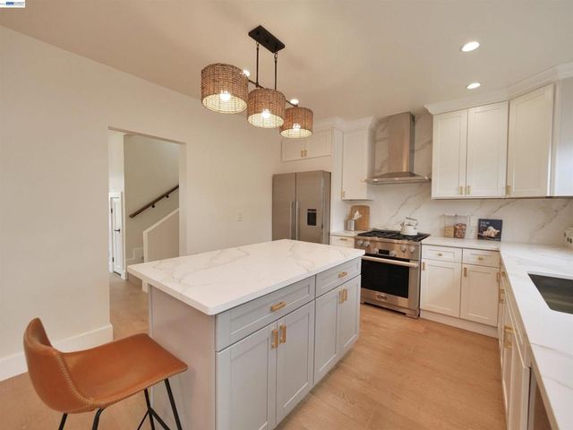 415 Berkeley Park Blvd, Kensington, CA 94706