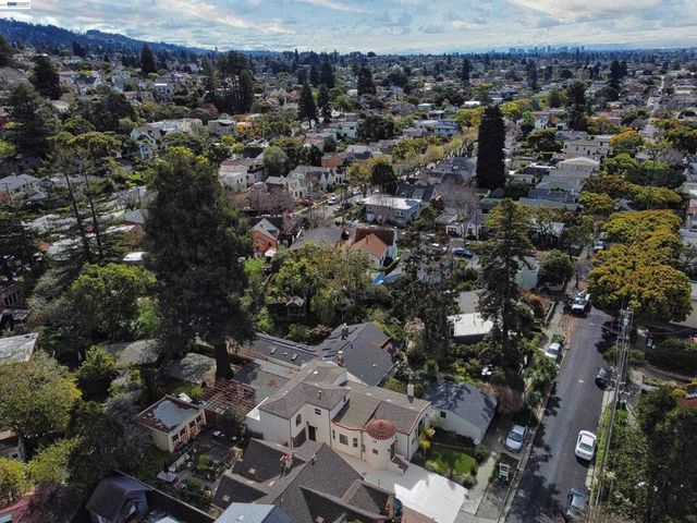 415 Berkeley Park Blvd, Kensington, CA 94706