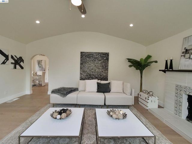 415 Berkeley Park Blvd, Kensington, CA 94706