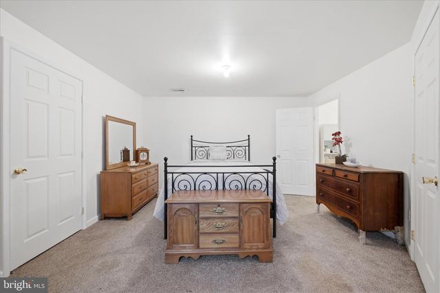 22 LURE CT, Inwood, WV 25428