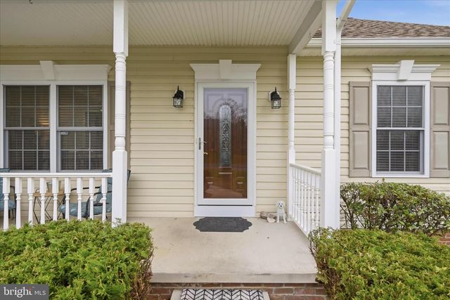 22 LURE CT, Inwood, WV 25428