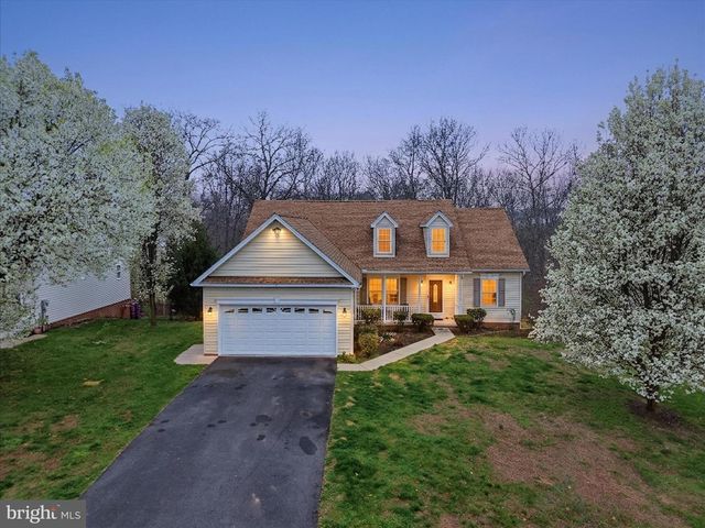 22 LURE CT, Inwood, WV 25428