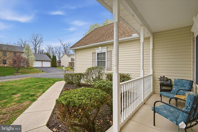 22 LURE CT, Inwood, WV 25428