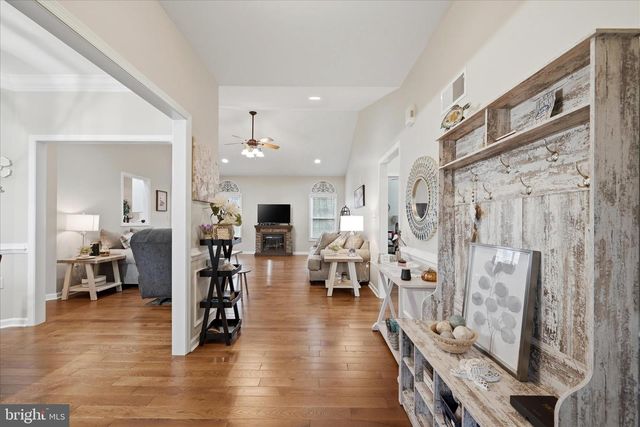 22 LURE CT, Inwood, WV 25428