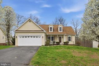 22 LURE CT, Inwood, WV 25428