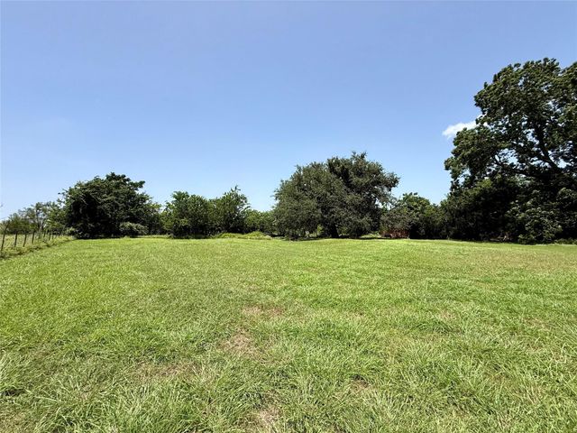 1629 Pecos ST, Lockhart, TX 78644