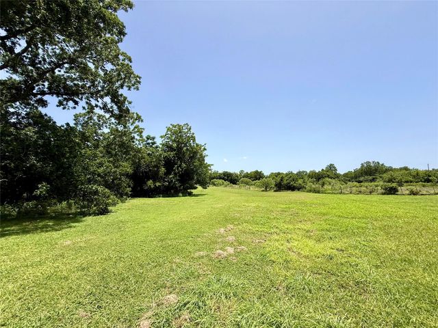 1629 Pecos ST, Lockhart, TX 78644