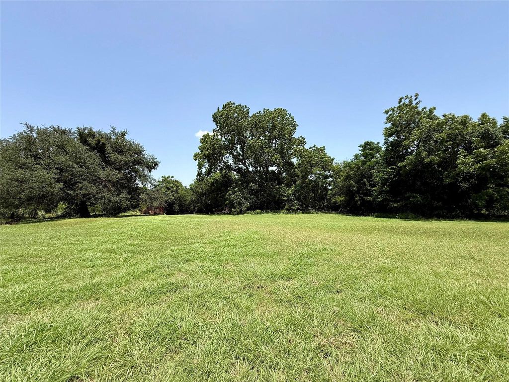 1629 Pecos ST, Lockhart, TX 78644