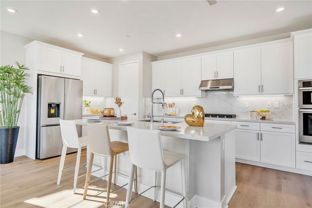 240 Autumn Way, Rancho Mission Viejo, CA 92694