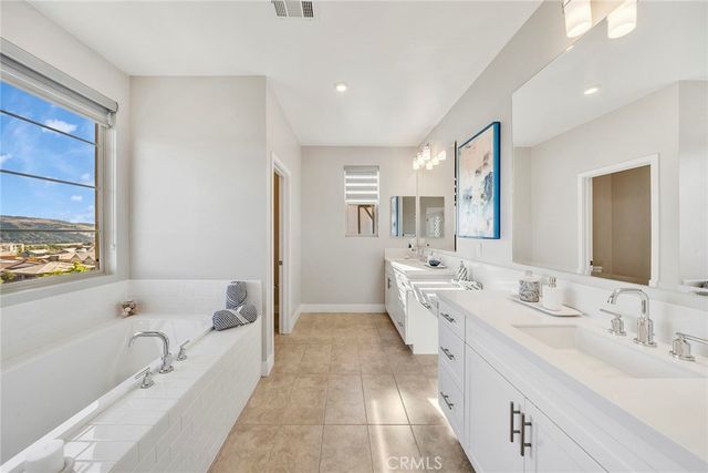 240 Autumn Way, Rancho Mission Viejo, CA 92694