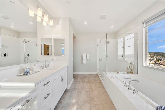 240 Autumn Way, Rancho Mission Viejo, CA 92694