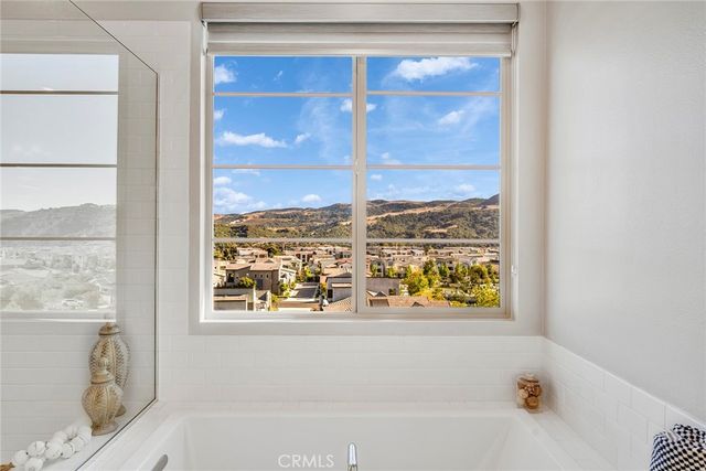 240 Autumn Way, Rancho Mission Viejo, CA 92694