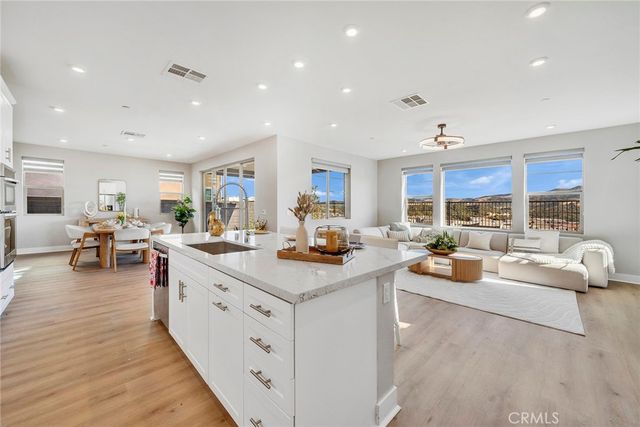 240 Autumn Way, Rancho Mission Viejo, CA 92694