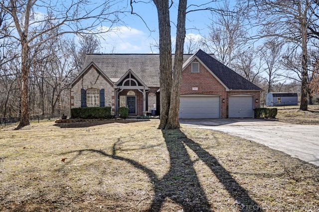 28310 E 6th Place, Catoosa, OK 74015