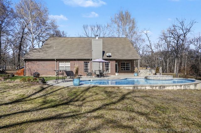28310 E 6th Place, Catoosa, OK 74015