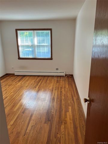 6 Colonial Road 70, Beacon, NY 12508