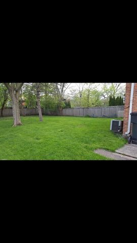 711 Locust Road, Wilmette, IL 60091
