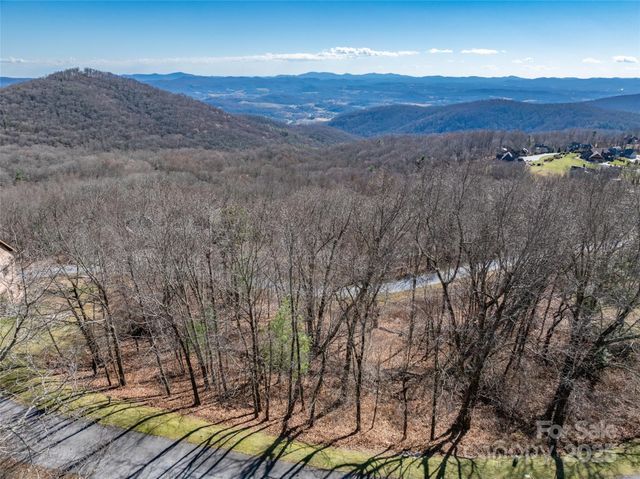 416 Summerset Drive 83, Hendersonville, NC 28792