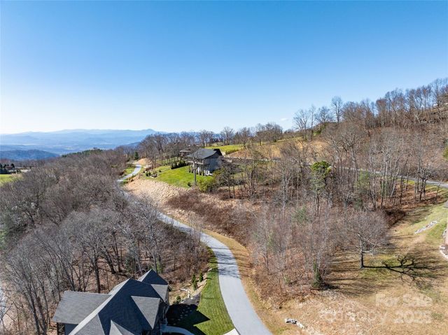 416 Summerset Drive 83, Hendersonville, NC 28792