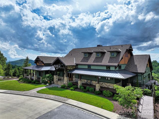 416 Summerset Drive 83, Hendersonville, NC 28792