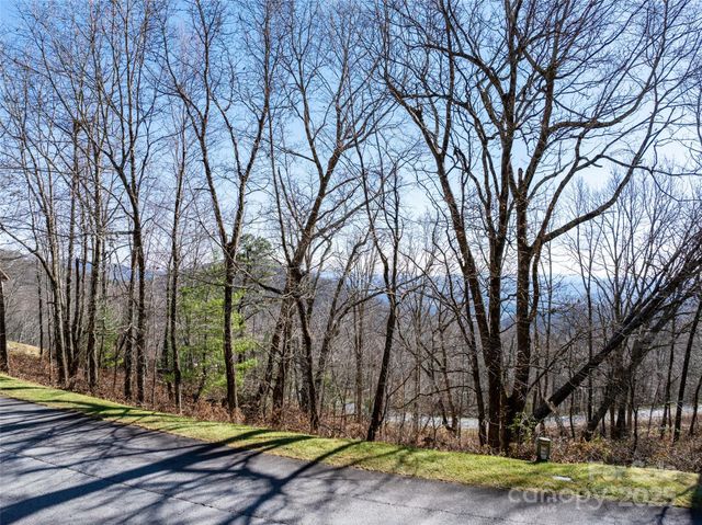 416 Summerset Drive 83, Hendersonville, NC 28792