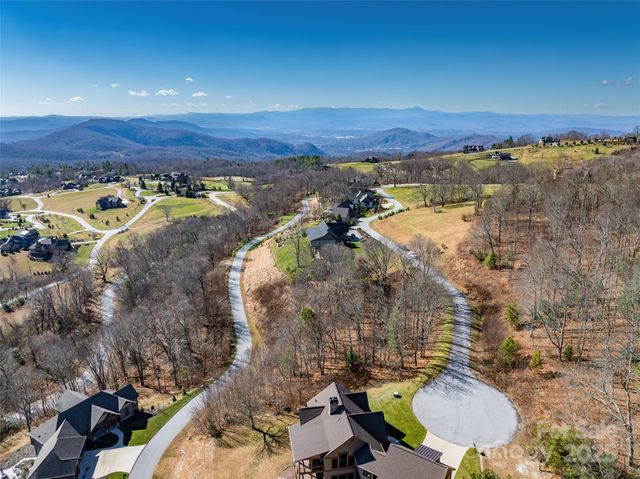 416 Summerset Drive 83, Hendersonville, NC 28792
