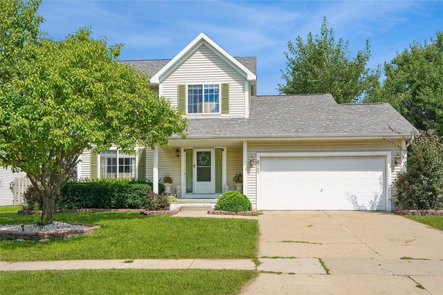 625 SE Redbud Court, Waukee, IA 50263