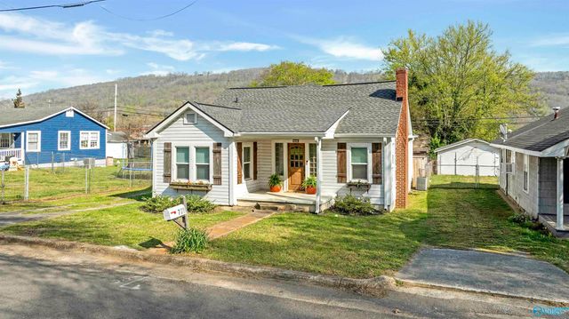 709 NW Alabama Avenue NW, Fort Payne, AL 35967