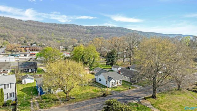 709 NW Alabama Avenue NW, Fort Payne, AL 35967