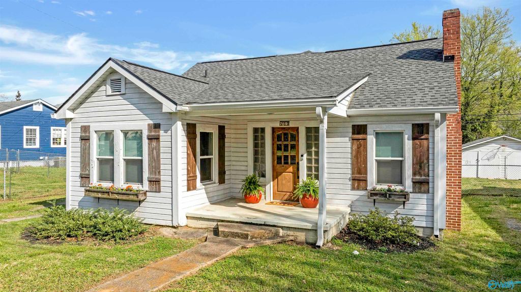 709 NW Alabama Avenue NW, Fort Payne, AL 35967