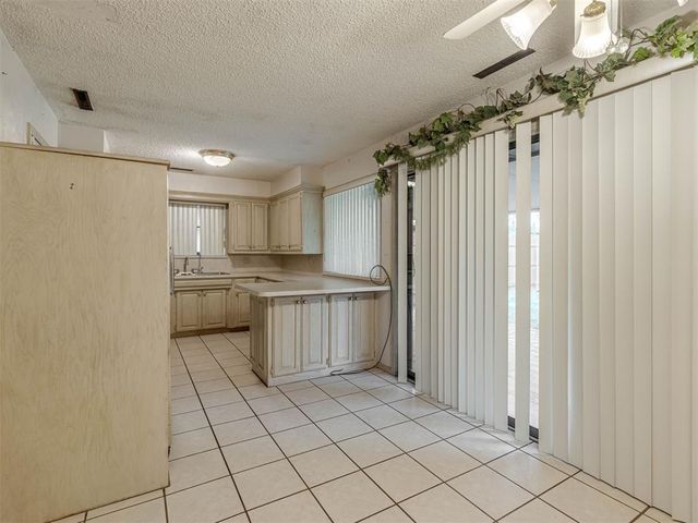 2609 SW 63rd Place, Oklahoma City, OK 73159