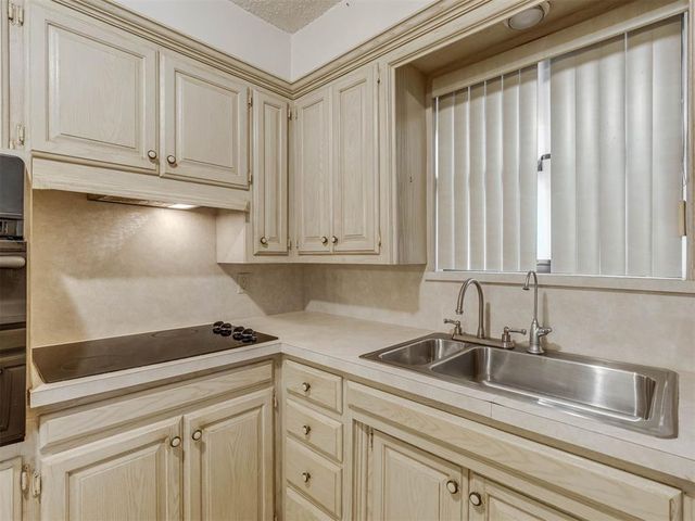 2609 SW 63rd Place, Oklahoma City, OK 73159