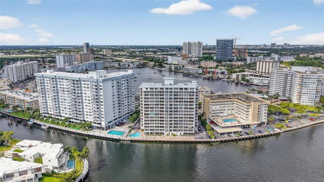 121 Golden Isles Dr 205, Hallandale Beach, FL 33009