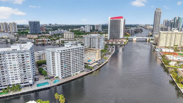 121 Golden Isles Dr 205, Hallandale Beach, FL 33009